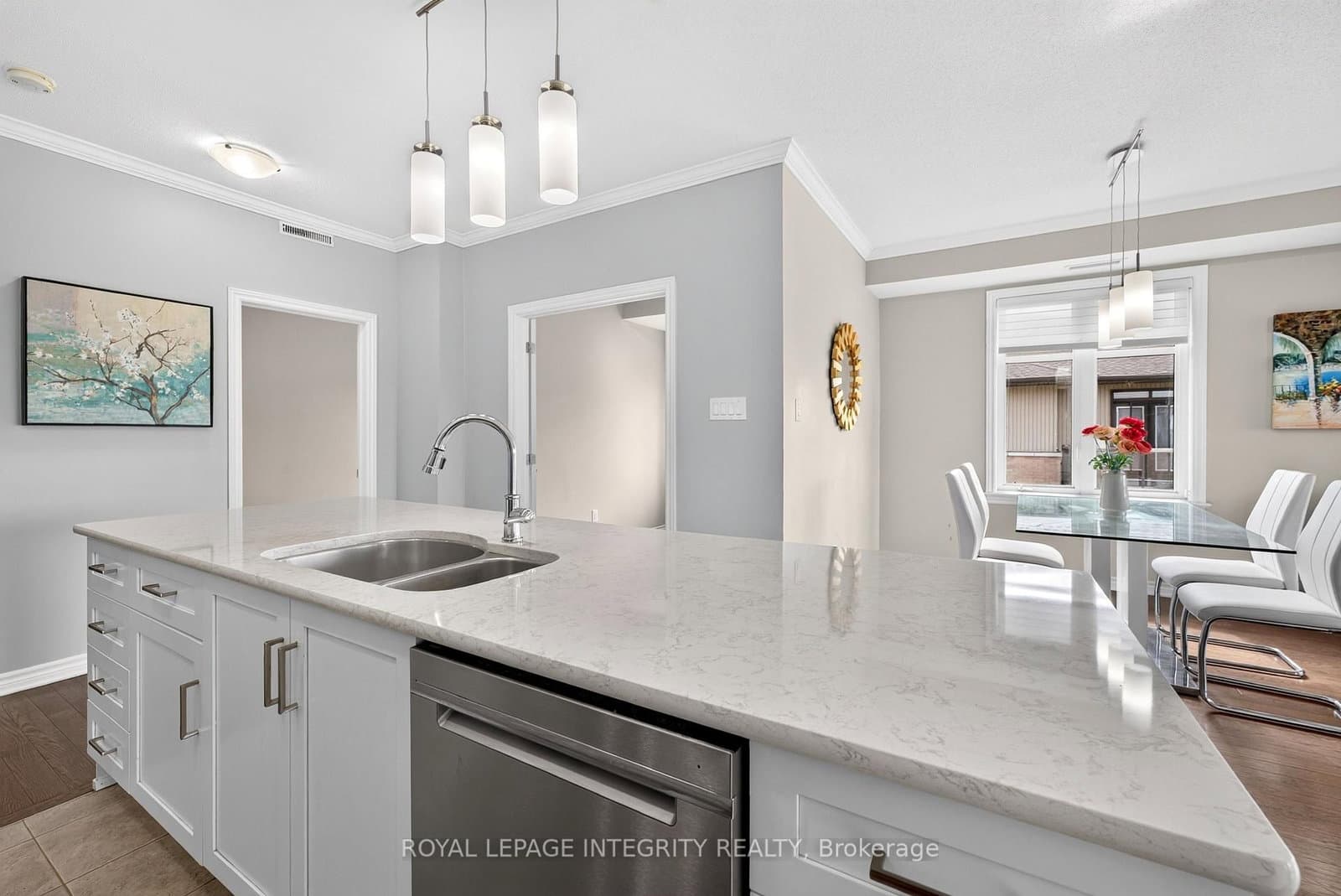 140 GUELPH Private, Unit 304 thumbnail 12