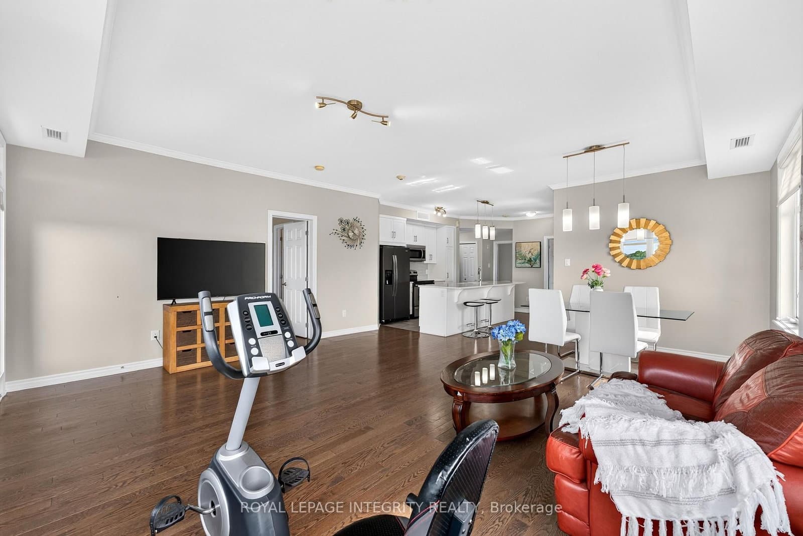 140 GUELPH Private, Unit 304 thumbnail 15