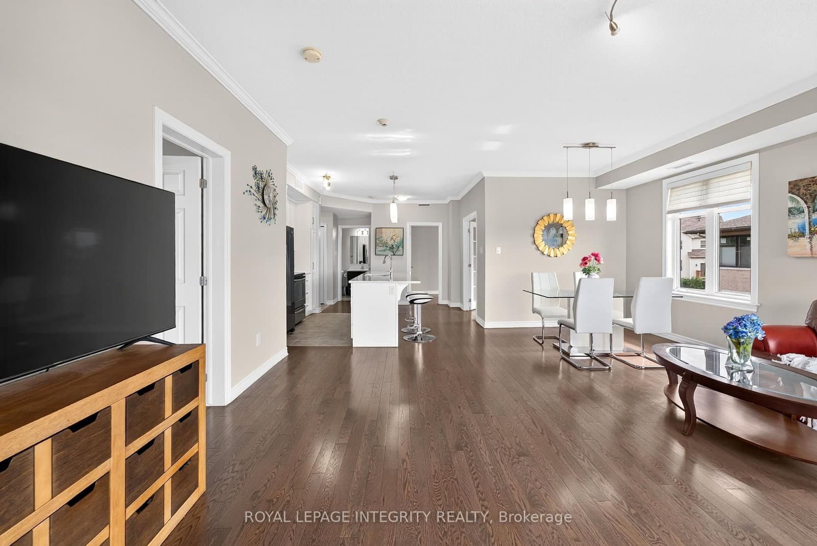 140 GUELPH Private, Unit 304 thumbnail 18