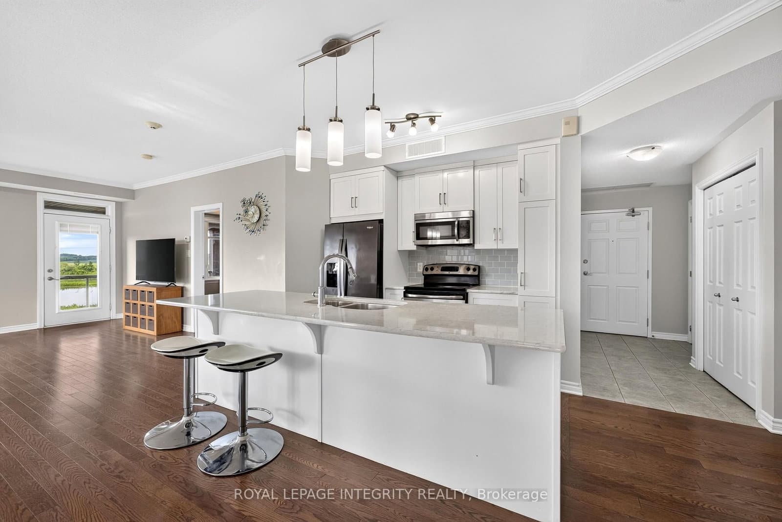140 GUELPH Private, Unit 304 thumbnail 20