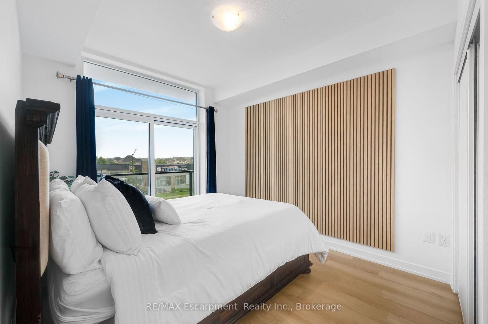 470 Dundas Street E, Unit 309 thumbnail 15