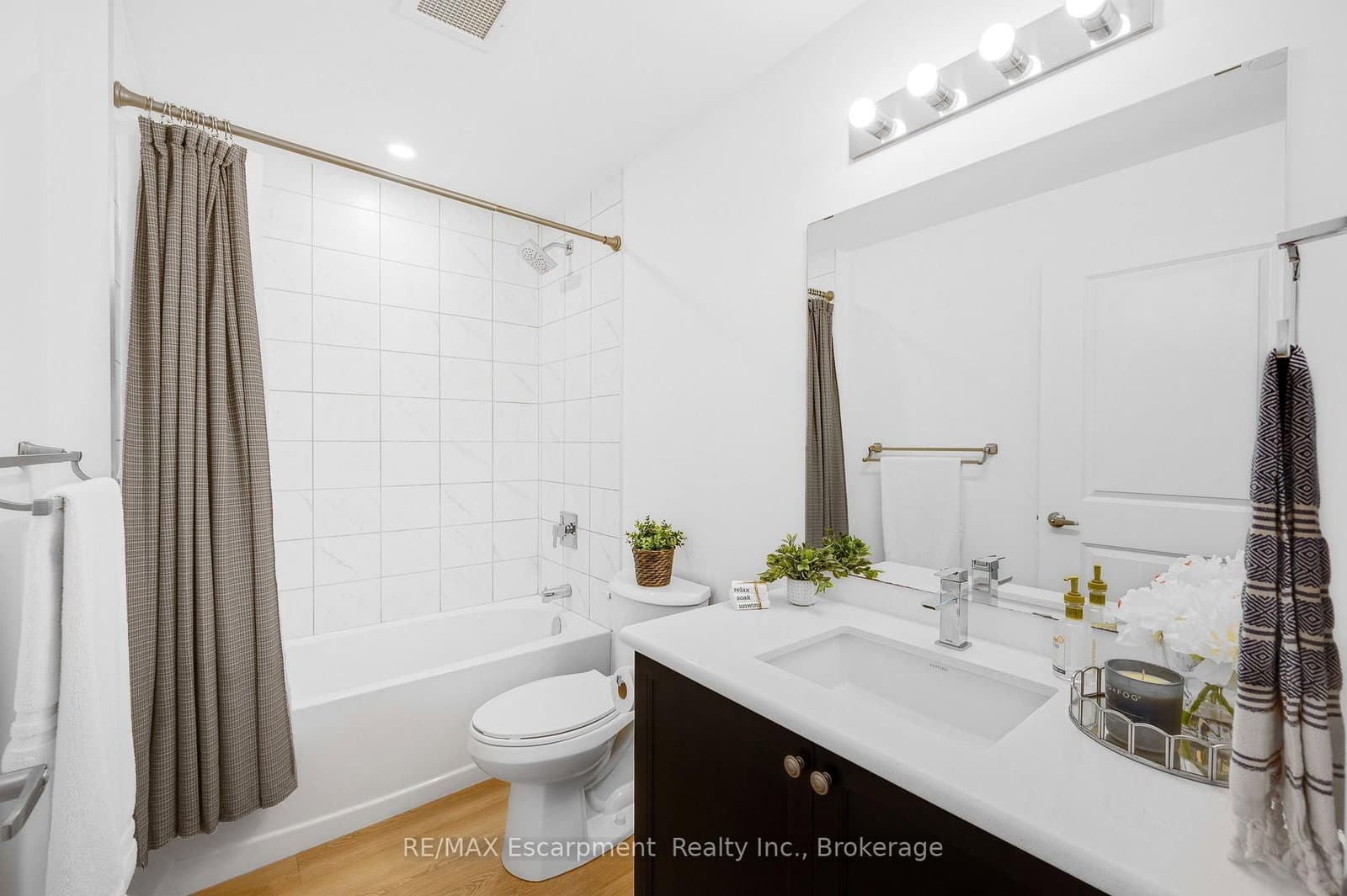 470 Dundas Street E, Unit 309 thumbnail 19
