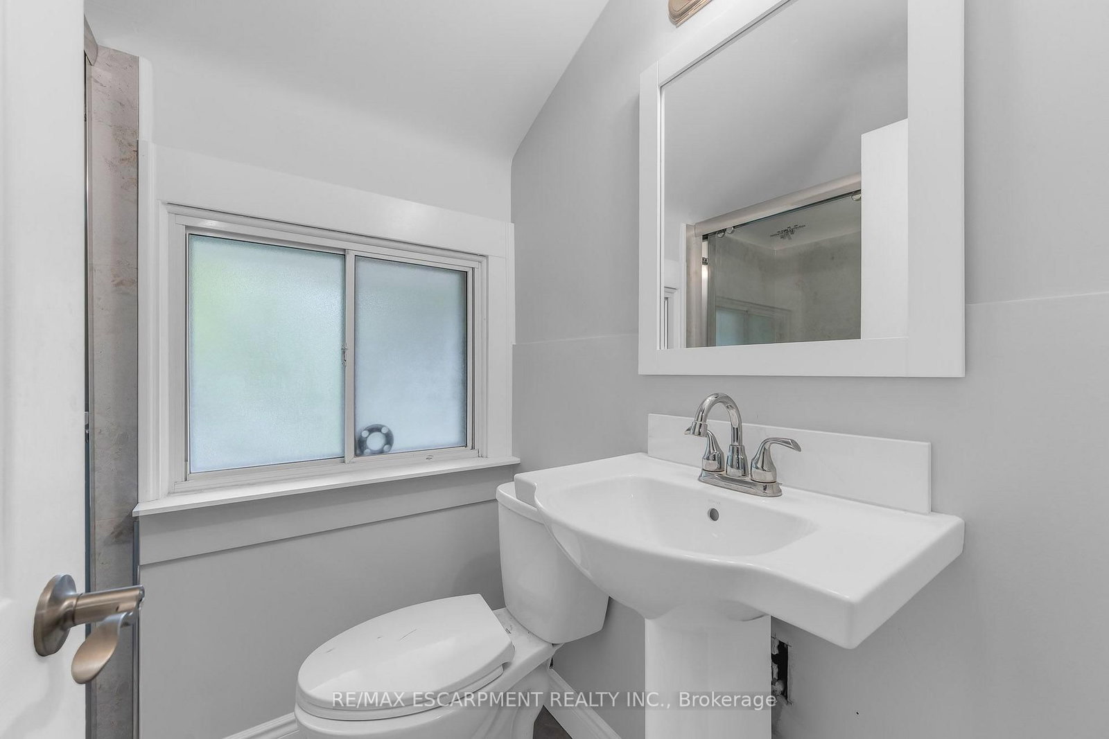 203B Erb Street thumbnail 10
