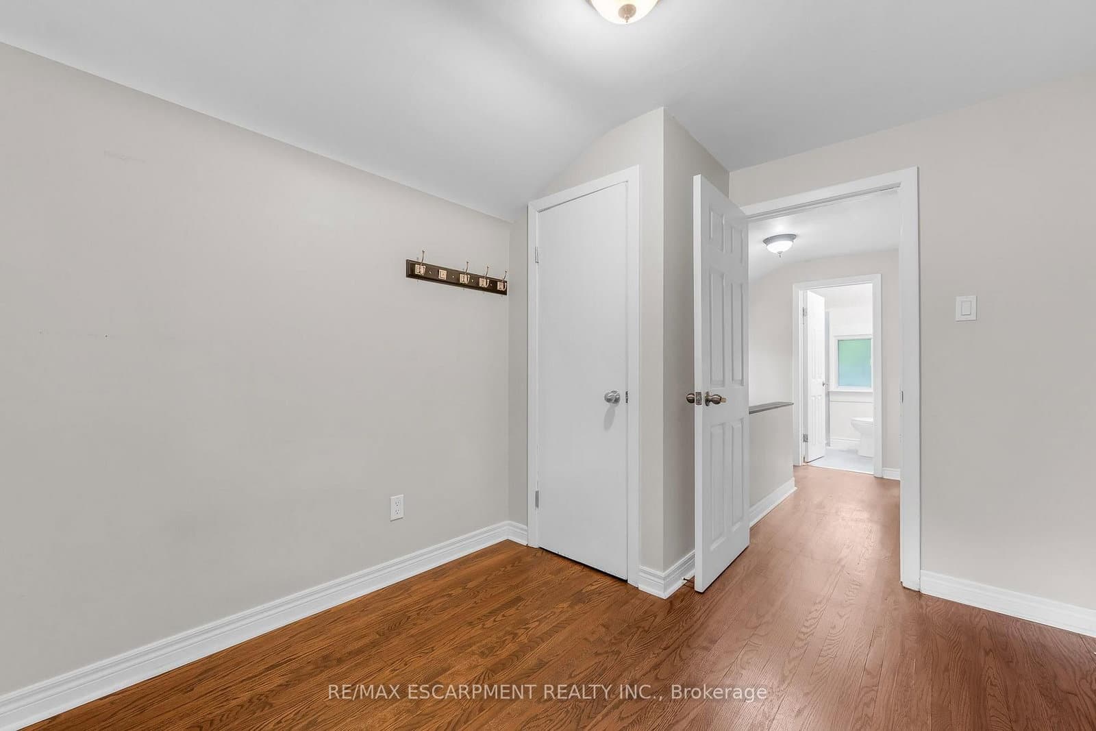203B Erb Street thumbnail 16