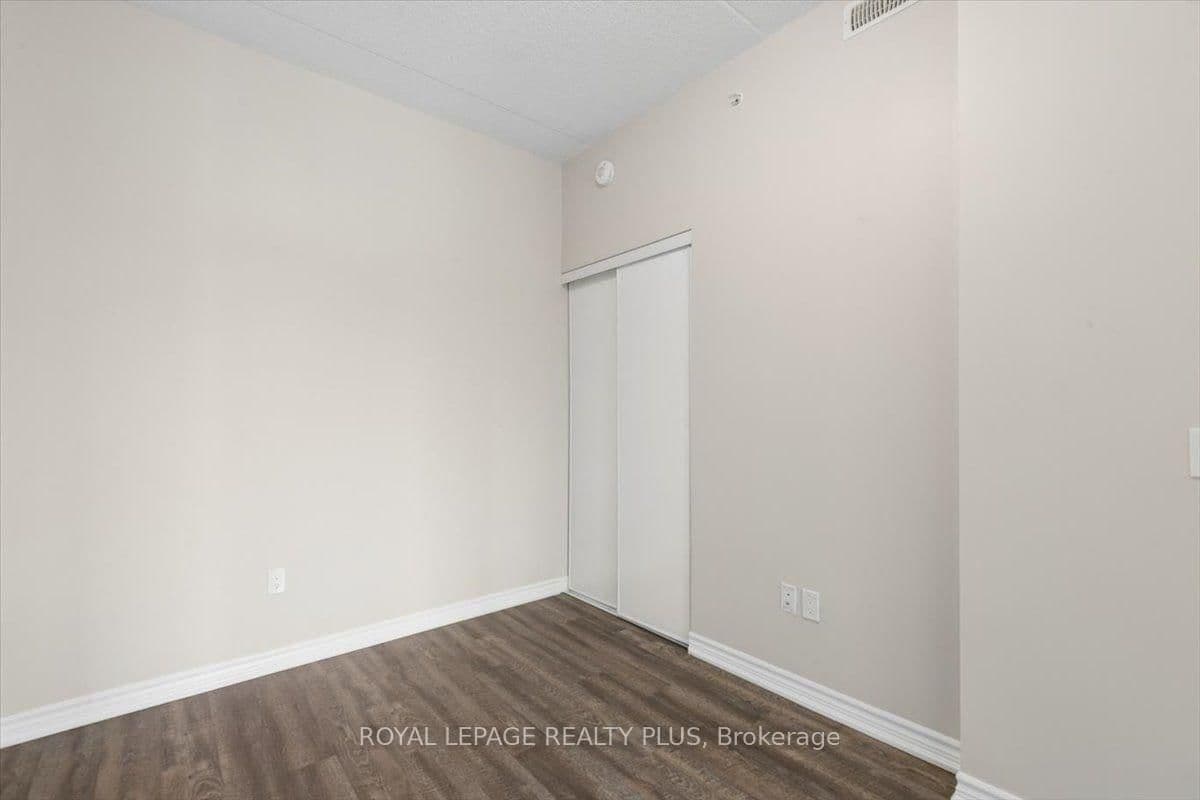 1284 Gordon Street, Unit 404 thumbnail 15