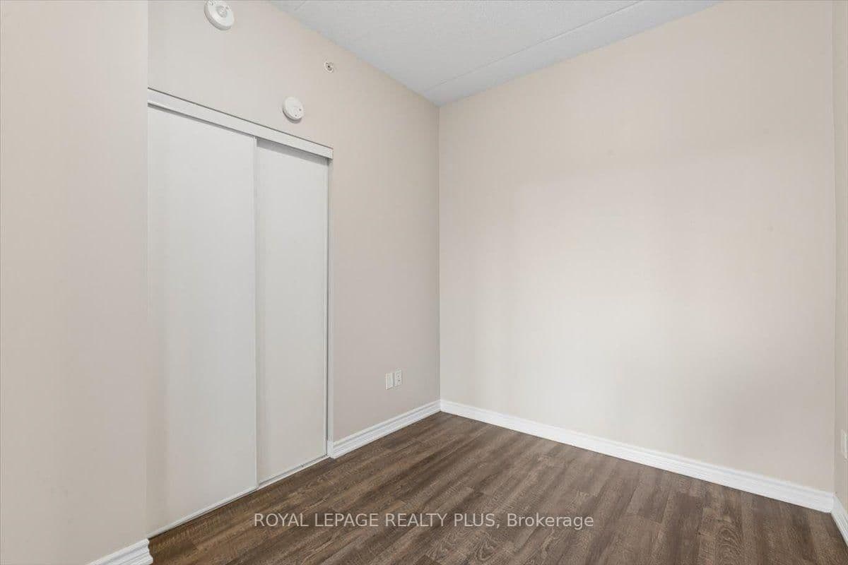 1284 Gordon Street, Unit 404 thumbnail 17