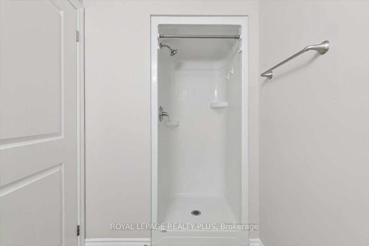 1284 Gordon Street, Unit 404 thumbnail 19