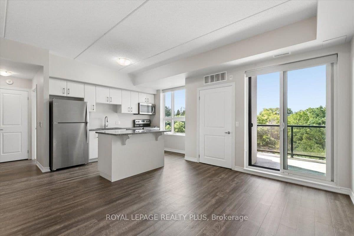 1284 Gordon Street, Unit 404 thumbnail 2