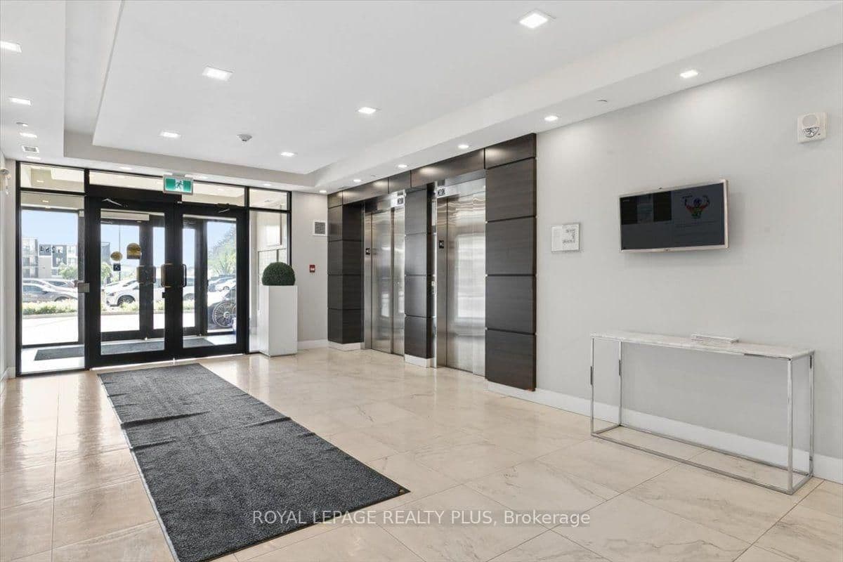 1284 Gordon Street, Unit 404 thumbnail 23