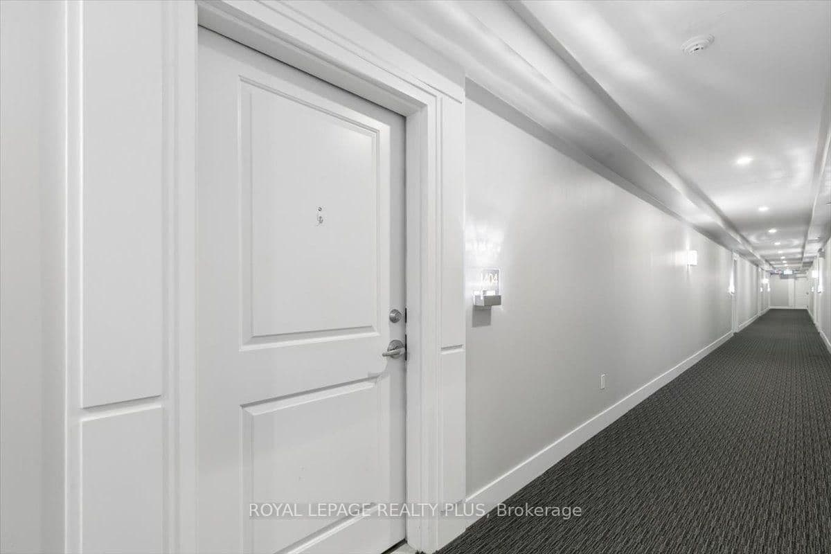 1284 Gordon Street, Unit 404 thumbnail 25