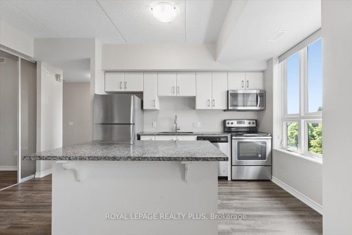 1284 Gordon Street, Unit 404 thumbnail 6