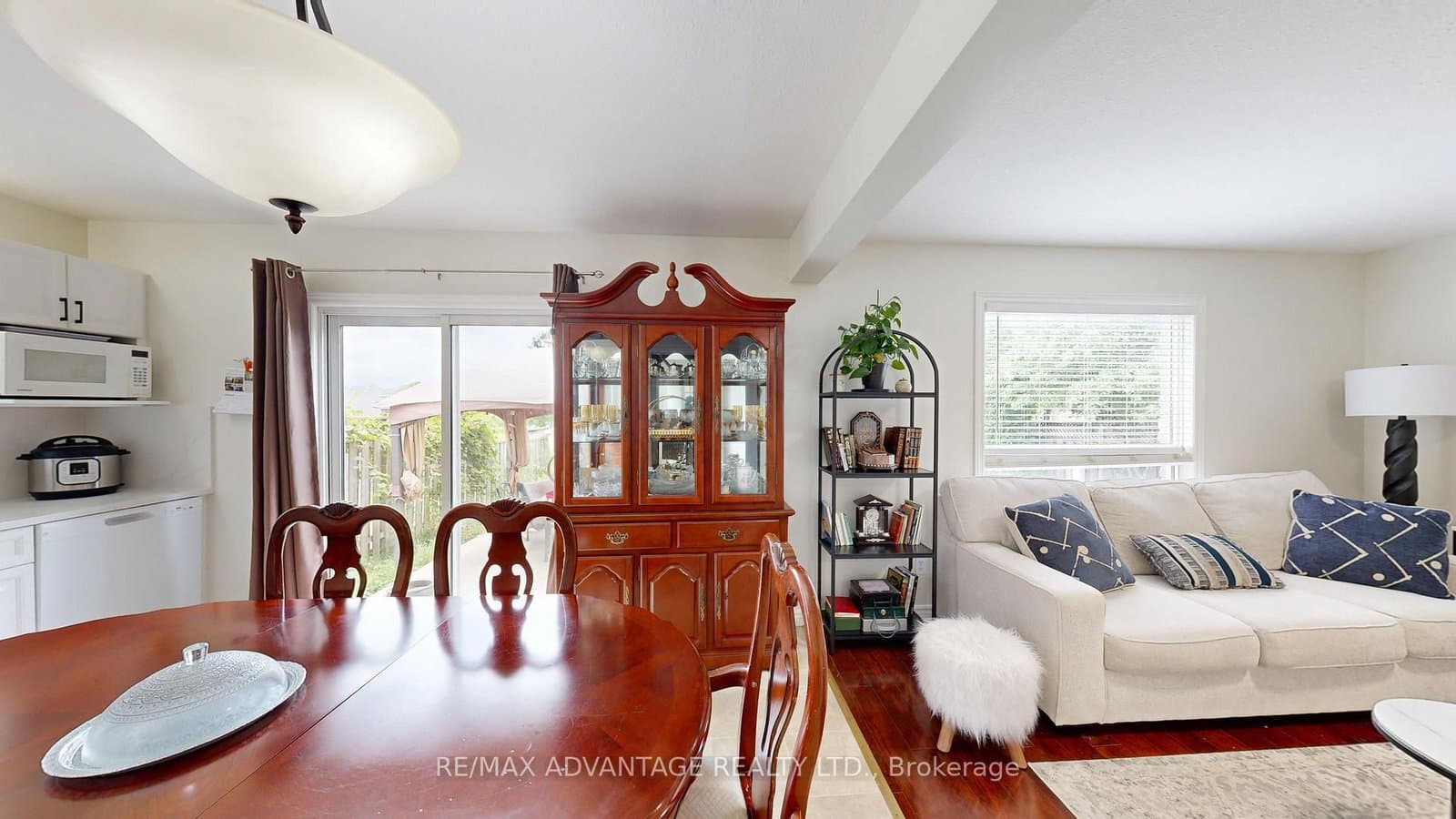 816 Wild Rose Lane S thumbnail 10