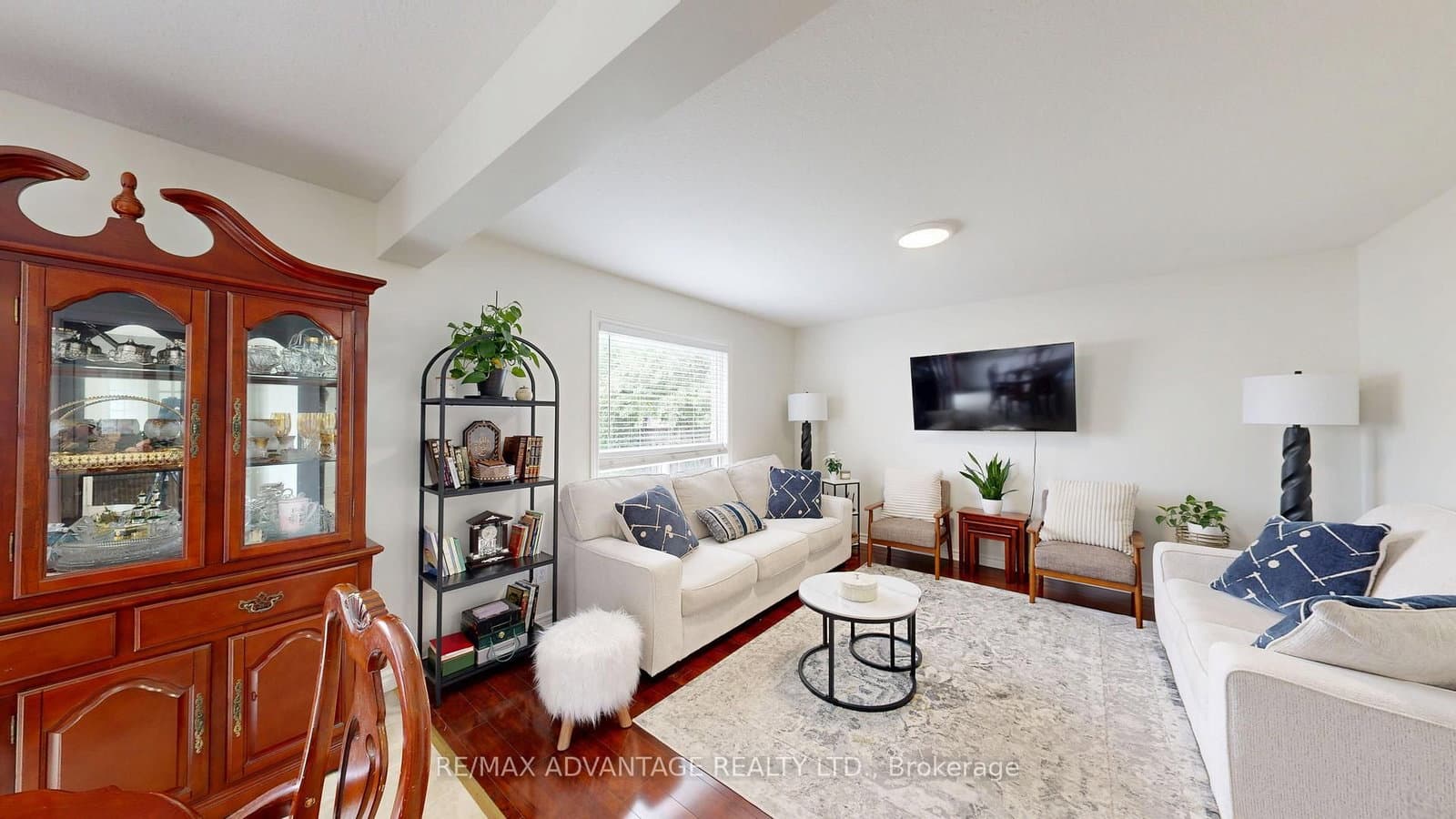 816 Wild Rose Lane S thumbnail 12