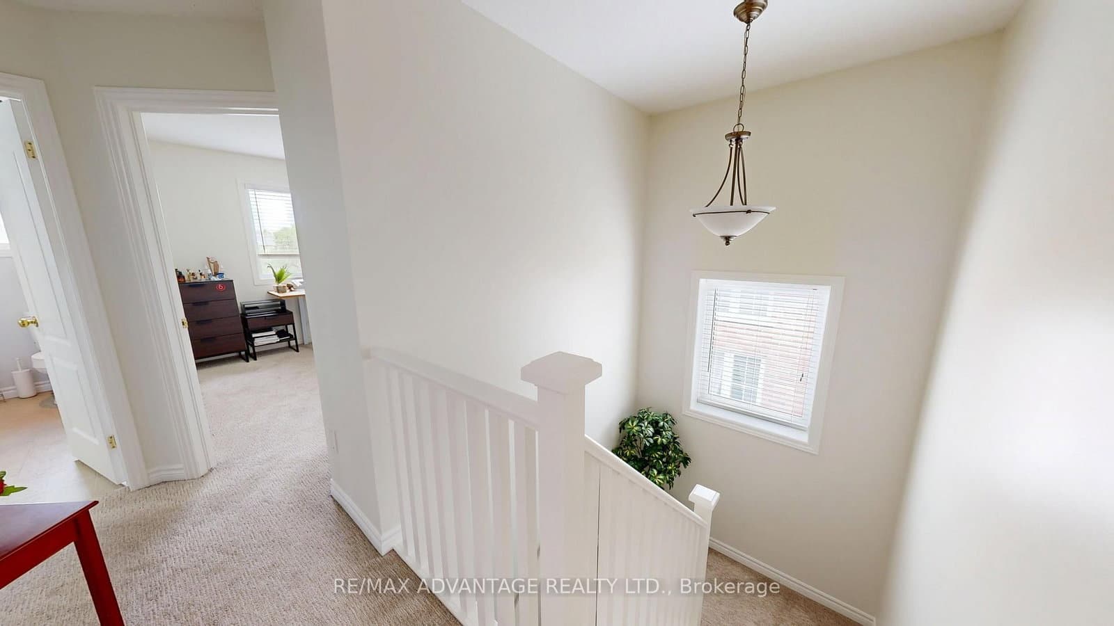 816 Wild Rose Lane S thumbnail 24