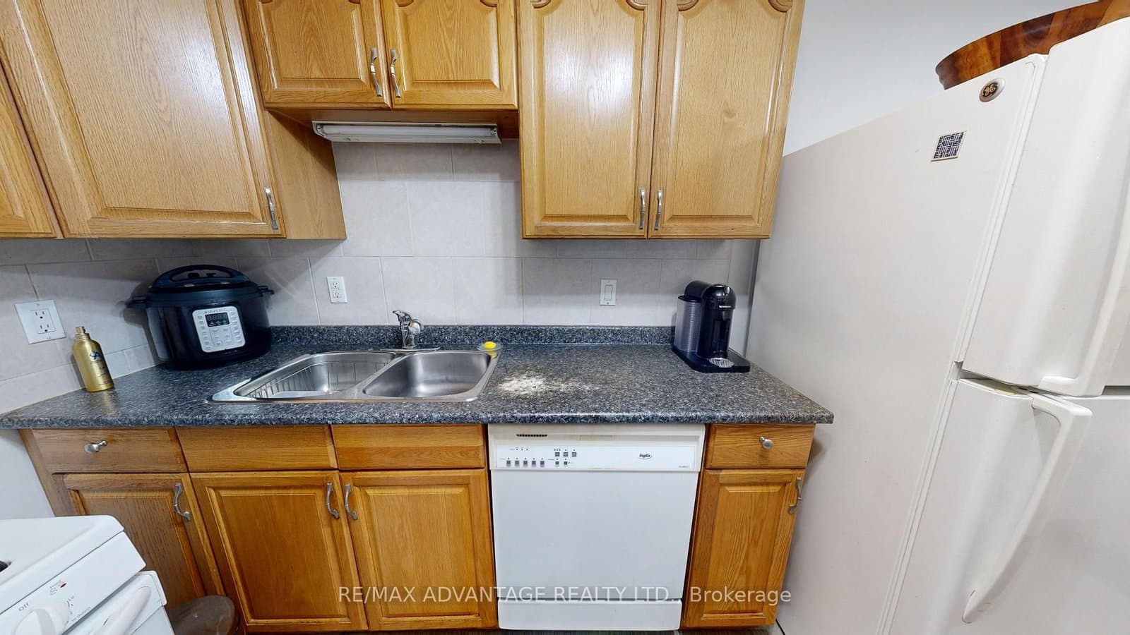 816 Wild Rose Lane S thumbnail 35