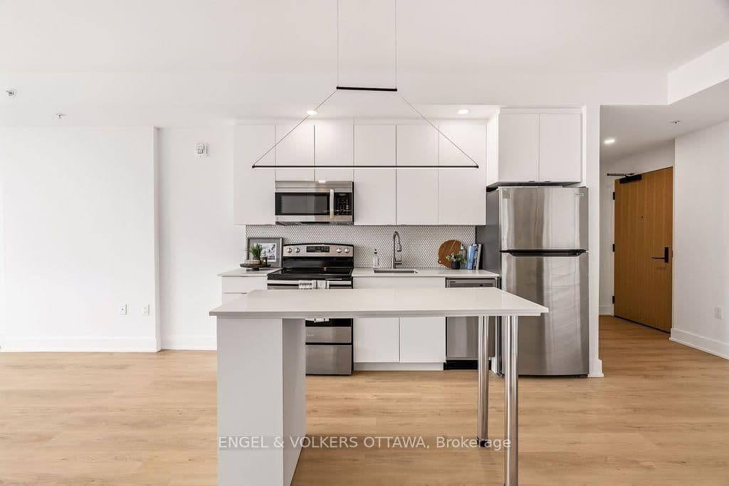 929 Richmond Road, Unit 1206 thumbnail 4