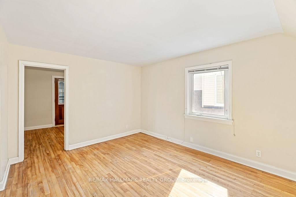 359 Dominion Avenue, Unit 2 thumbnail 12