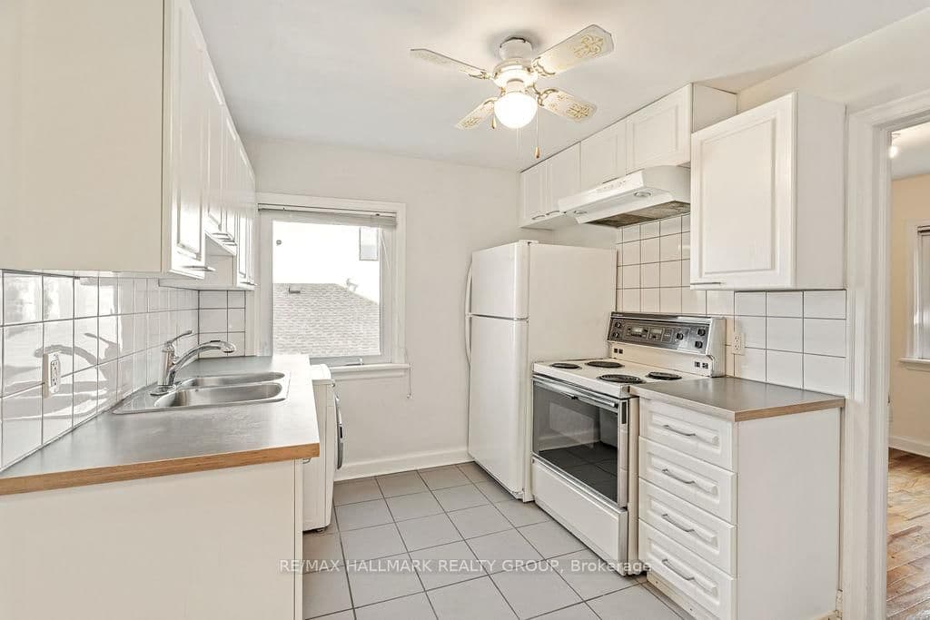 359 Dominion Avenue, Unit 2 thumbnail 6