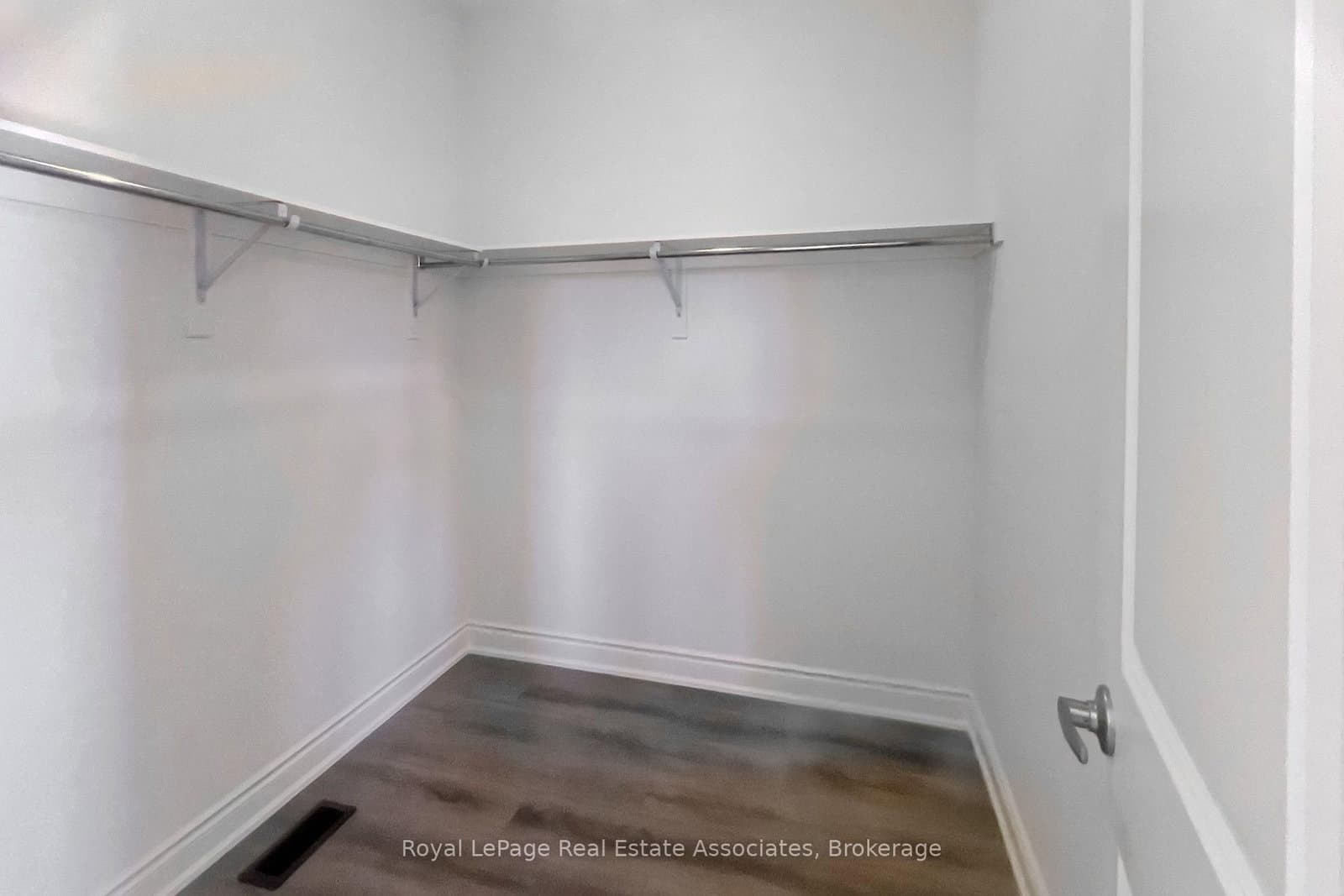 34 ATTWATER Drive thumbnail 25