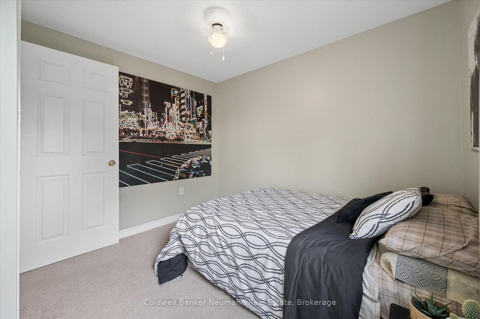 81 Candlewood Drive thumbnail 35