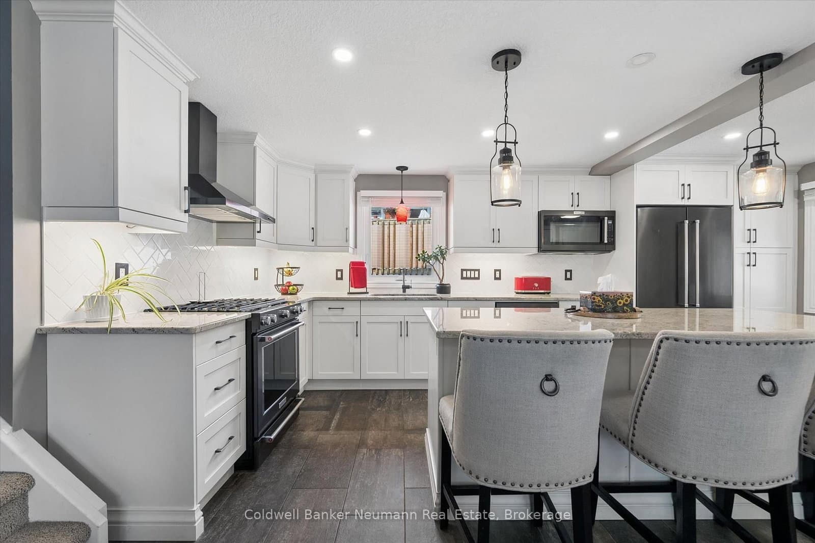 81 Candlewood Drive thumbnail 5