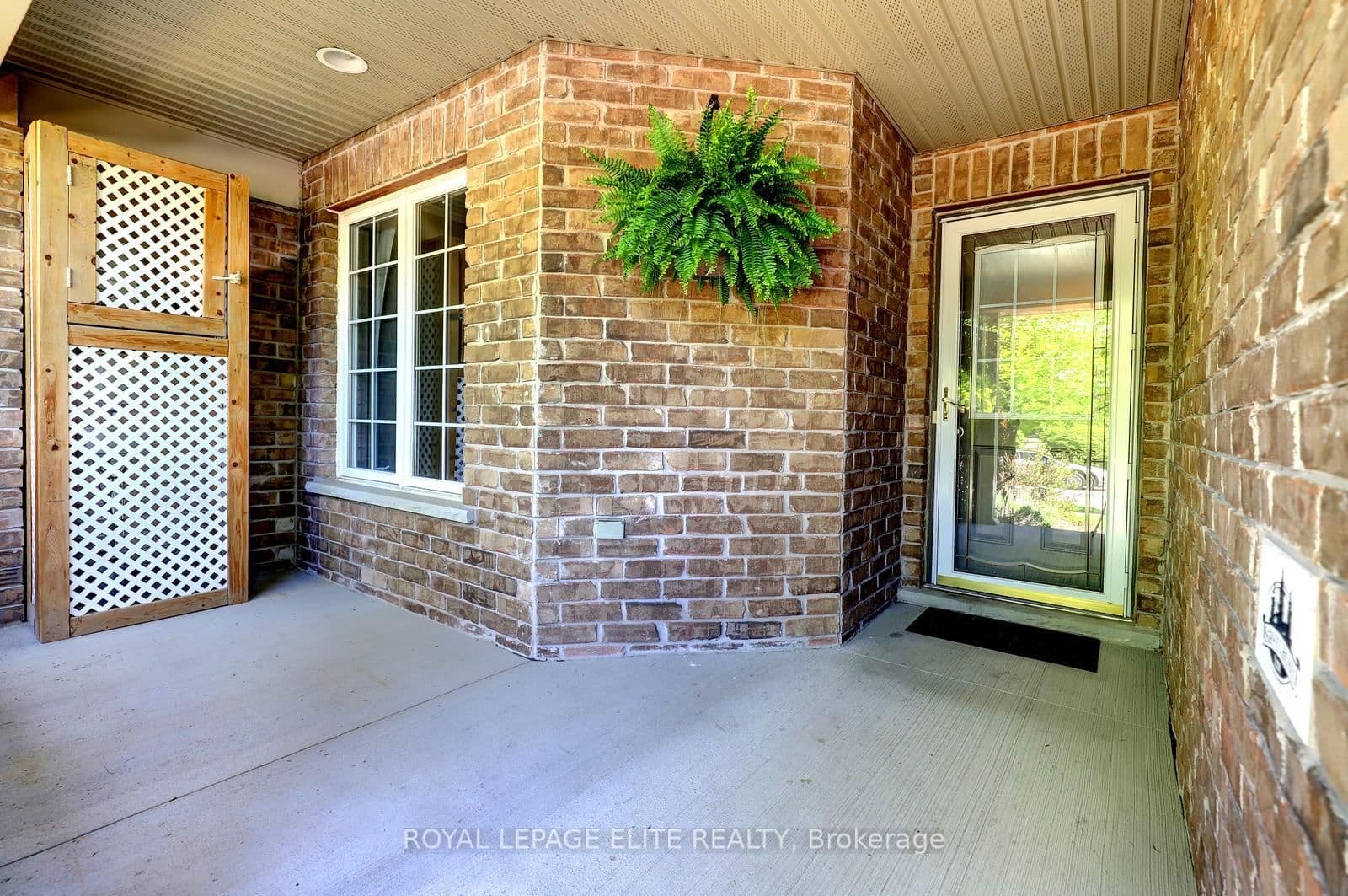 118 Lynch Circle thumbnail 3