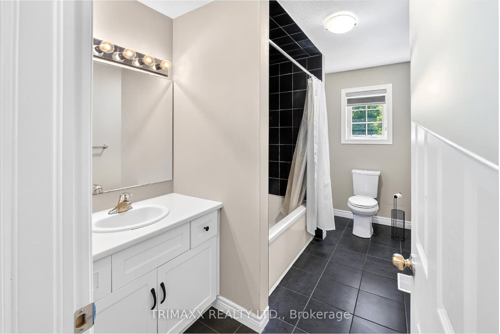 104 Tartan Avenue thumbnail 21