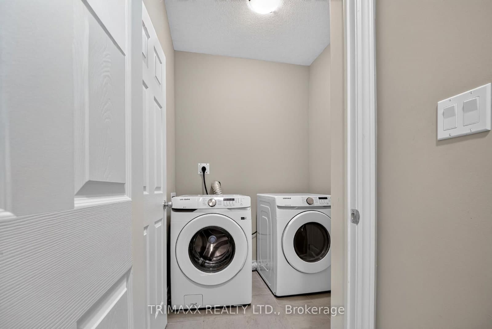 104 Tartan Avenue thumbnail 35