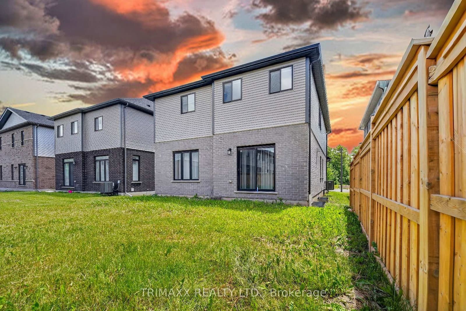 104 Tartan Avenue thumbnail 37