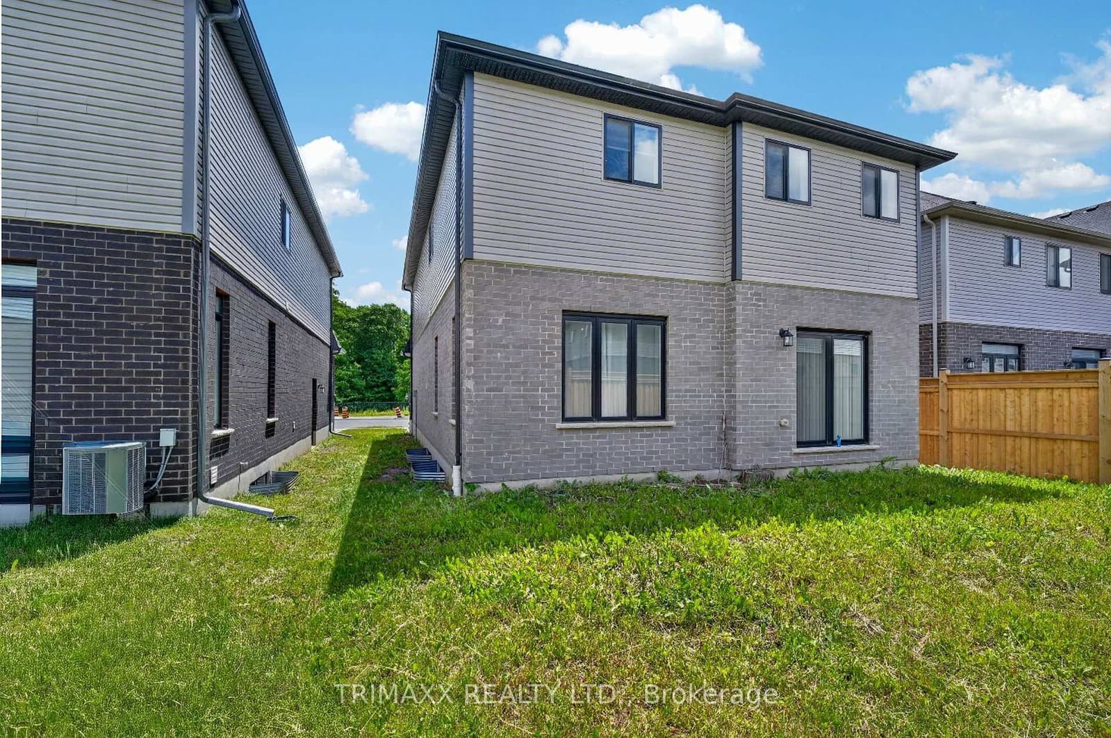 104 Tartan Avenue thumbnail 39