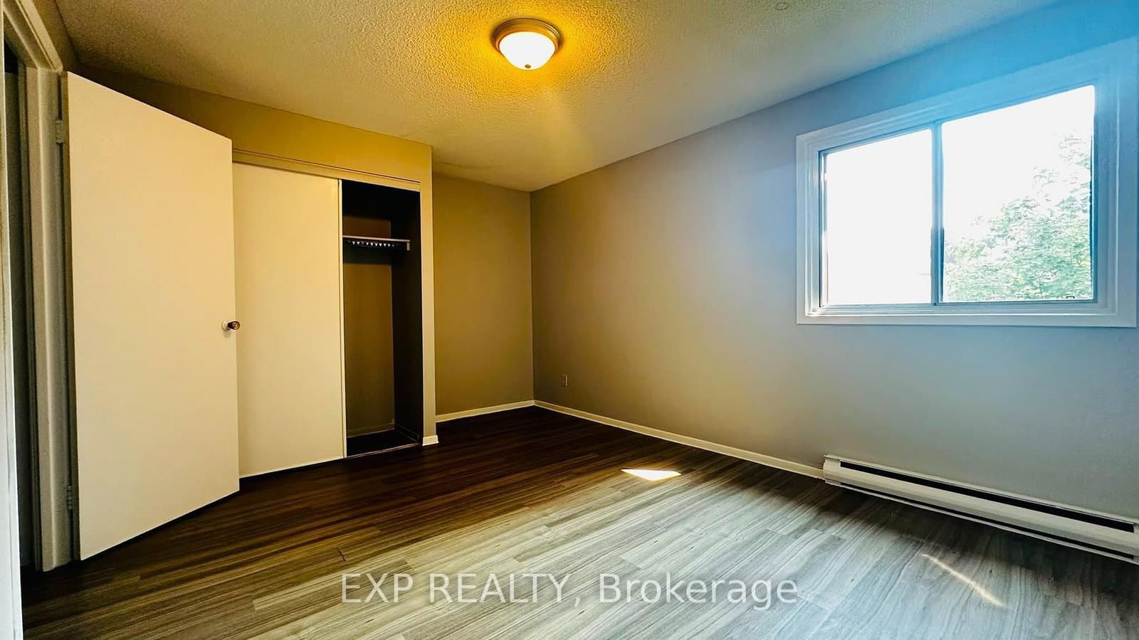 1200 Courtland Avenue E, Unit 9 thumbnail 13