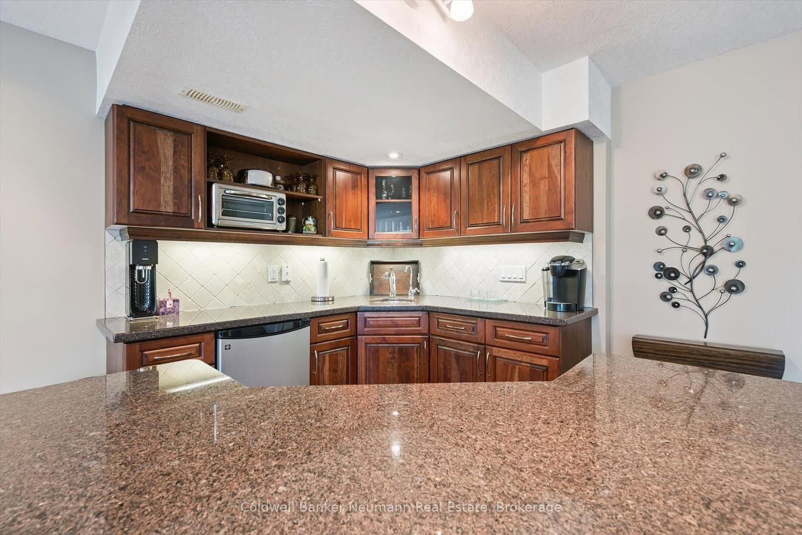 70 Bathgate Drive thumbnail 33