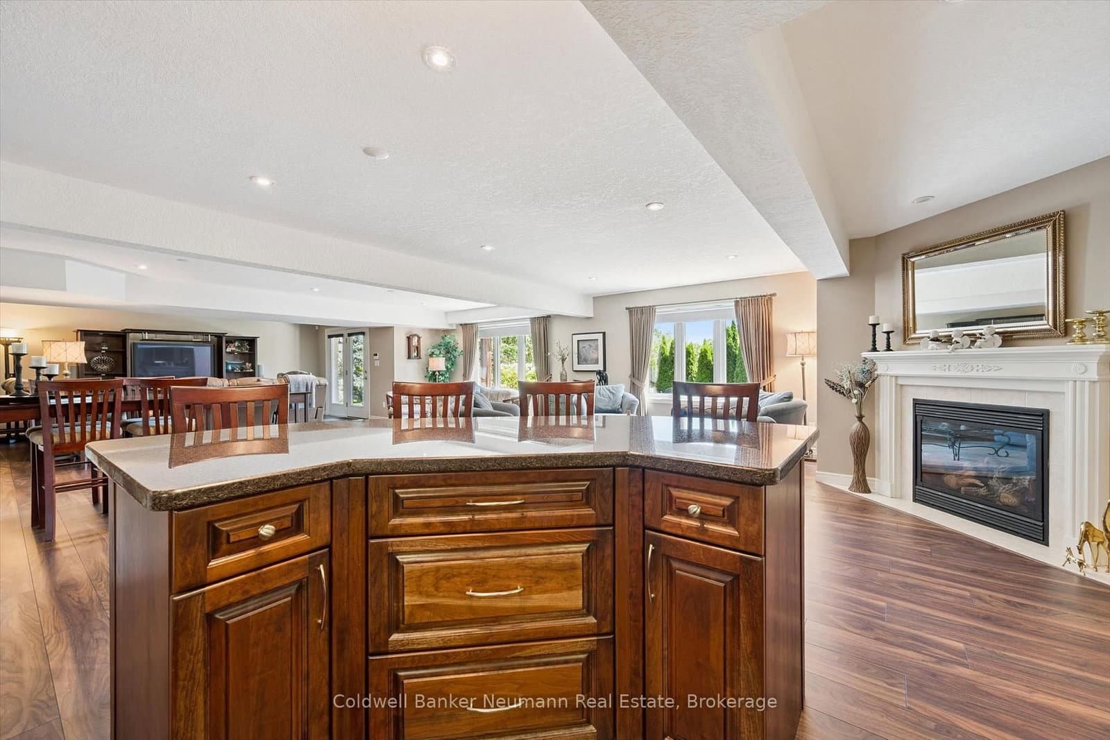 70 Bathgate Drive thumbnail 34
