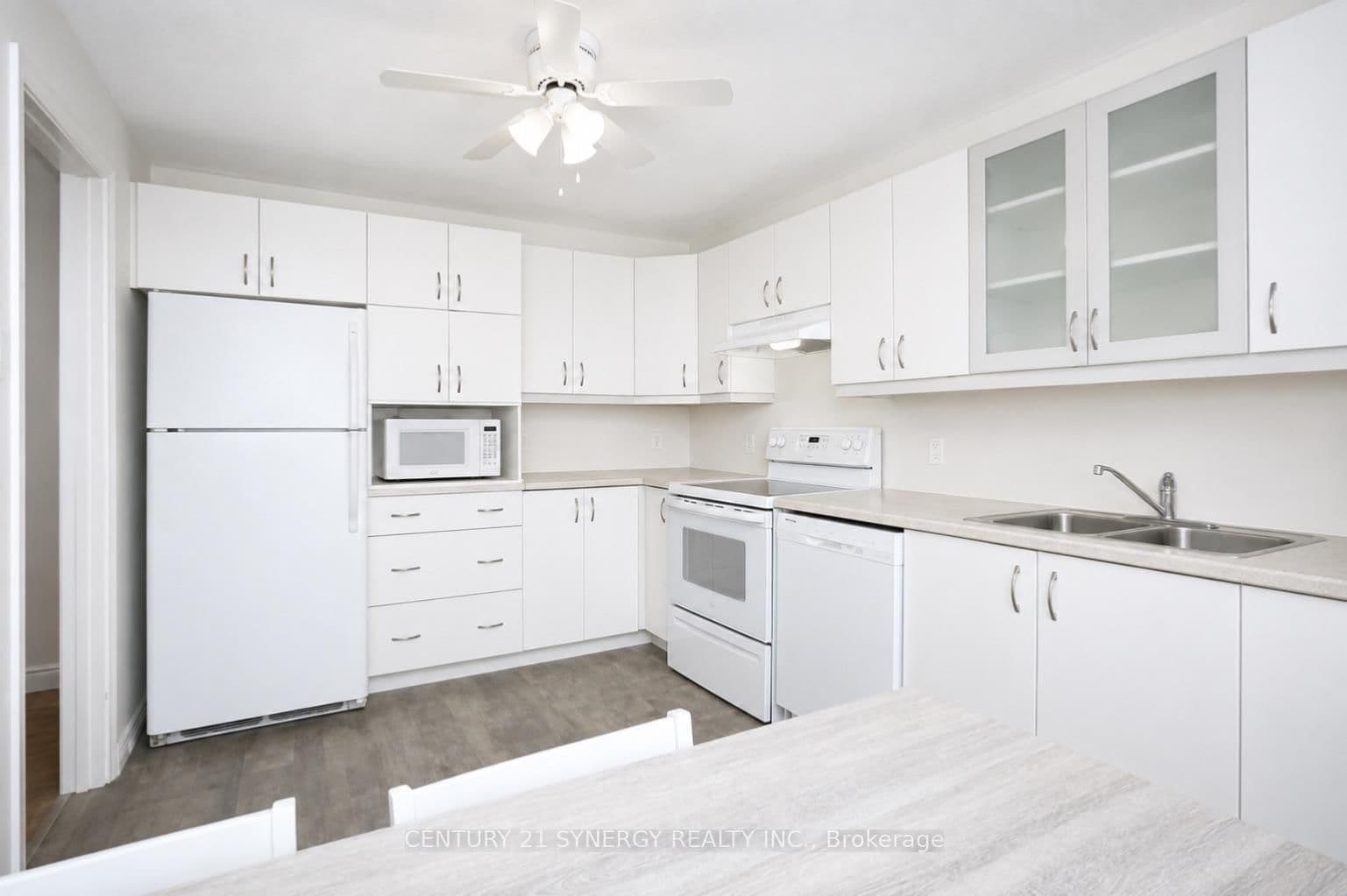 1465 Baseline Road, Unit 809 thumbnail 8