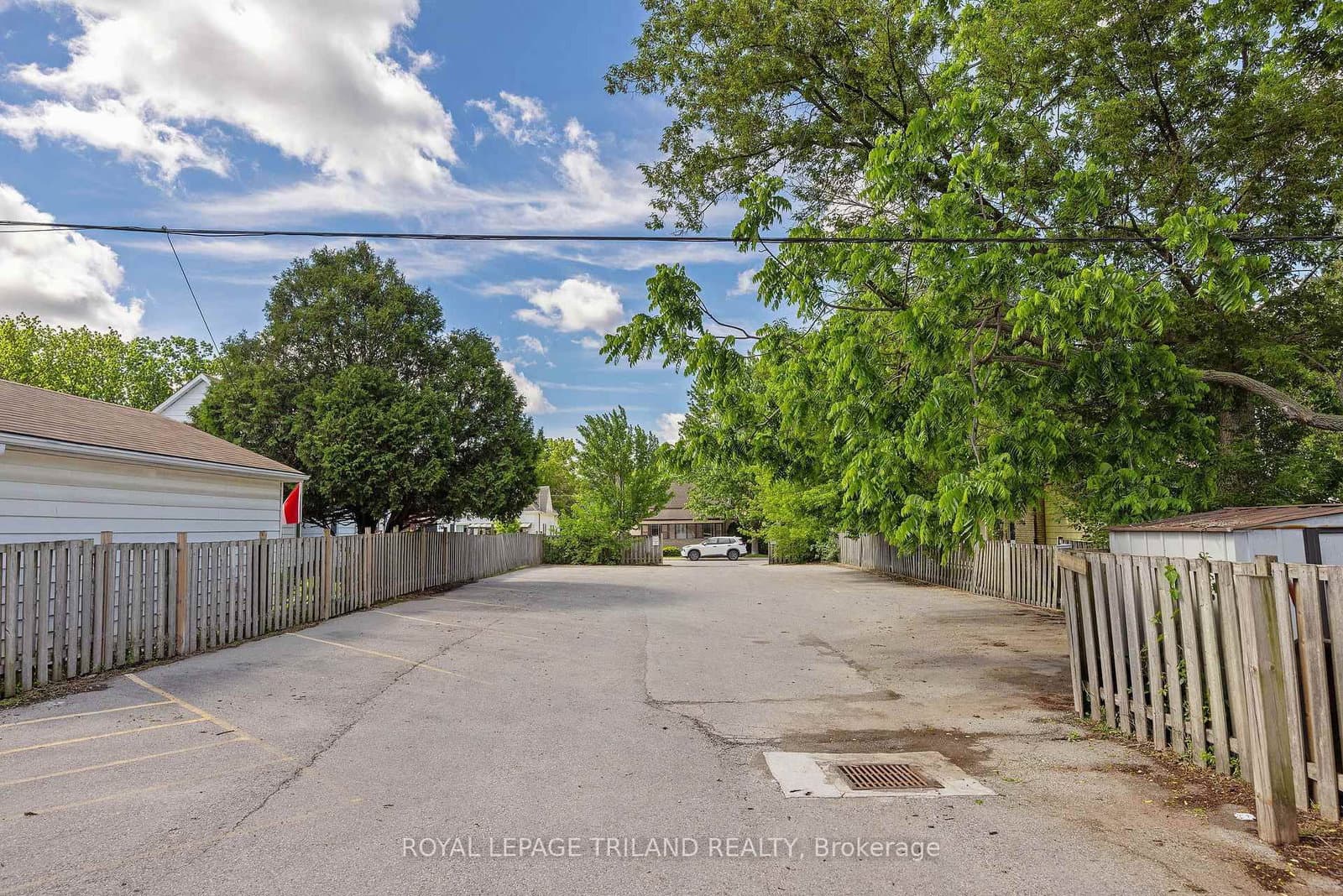 170 Wellington Street, Unit Lower Level thumbnail 18