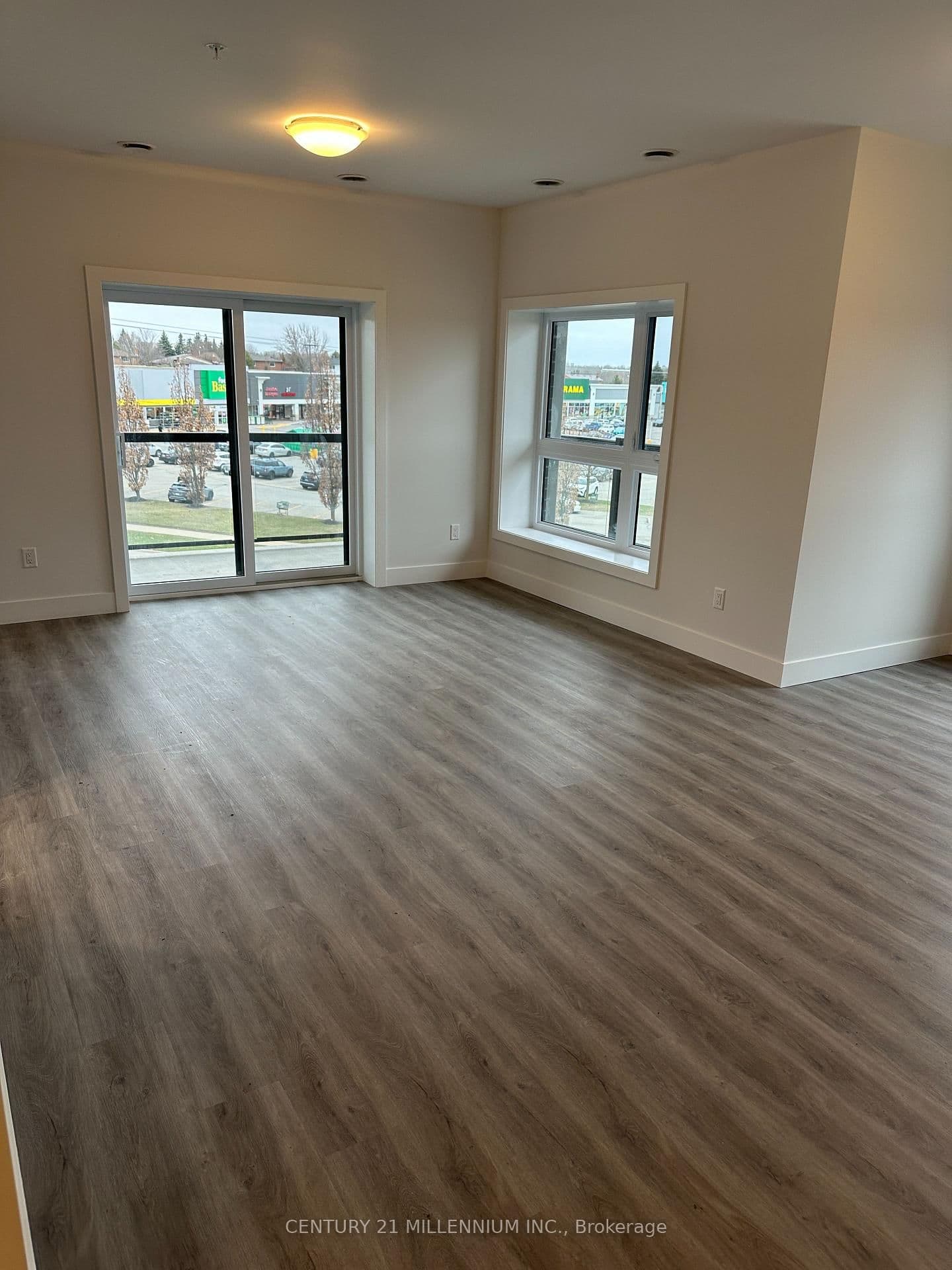 1000 Lackner Boulevard, Unit 304 thumbnail 3