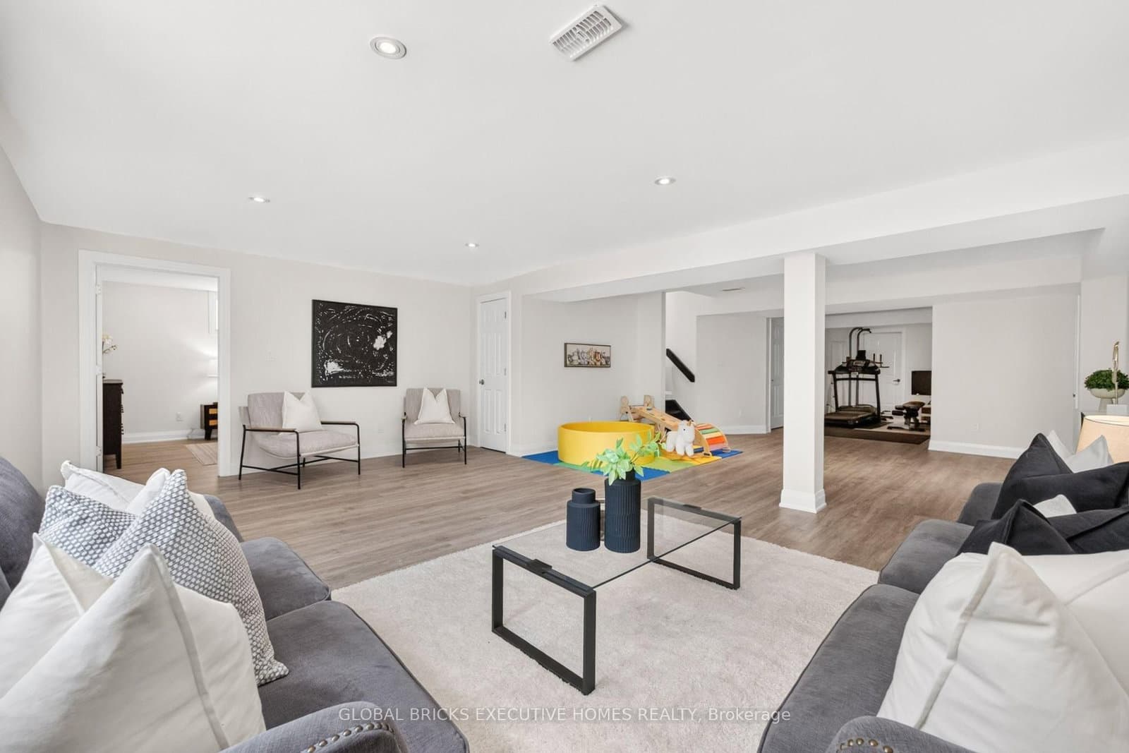 56 Valleyscape Drive thumbnail 42