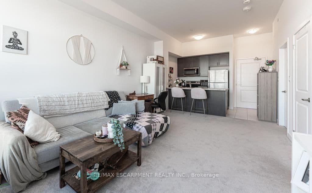 450 Dundas Street E, Unit 503 thumbnail 6