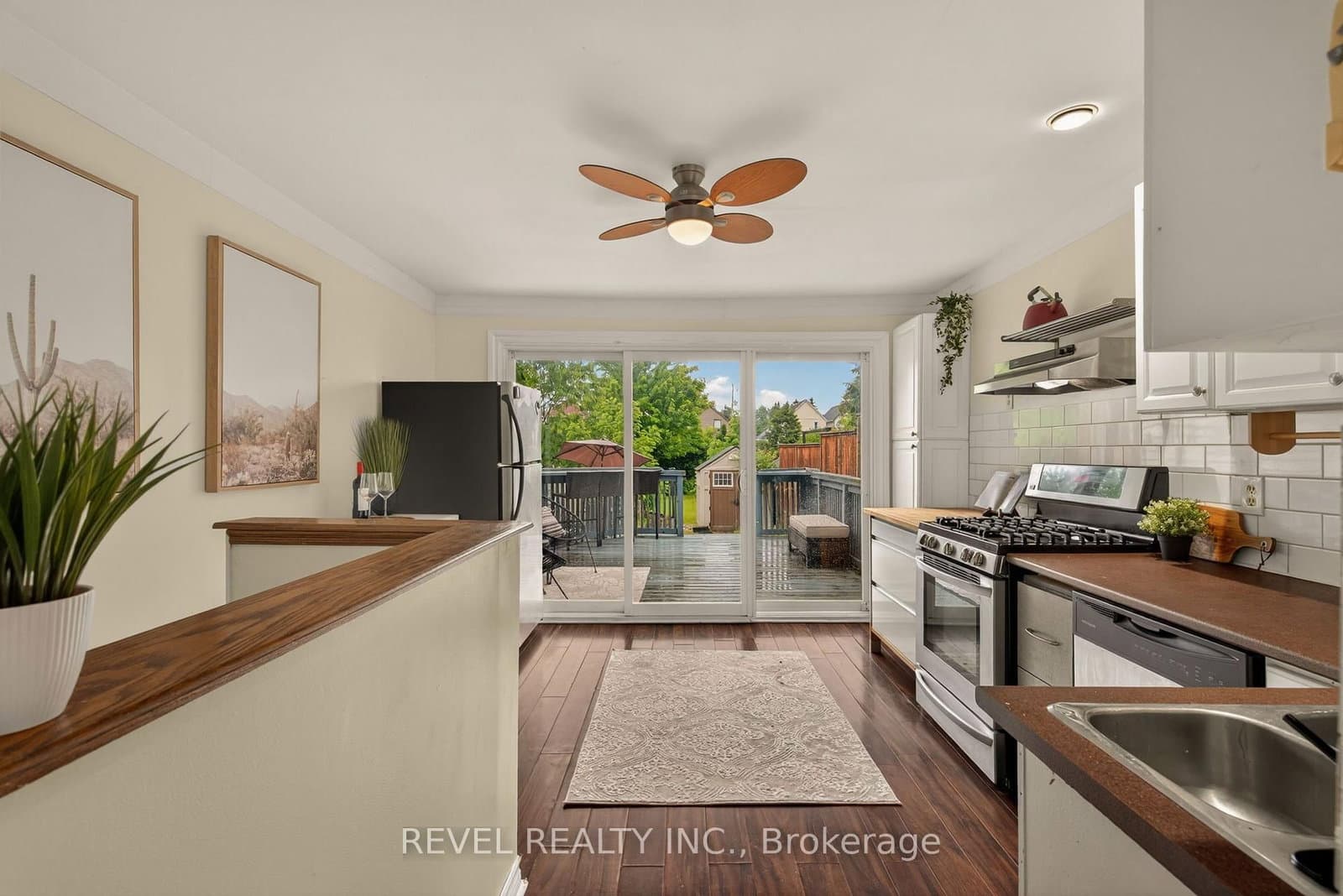153 Ferrie Street E thumbnail 15