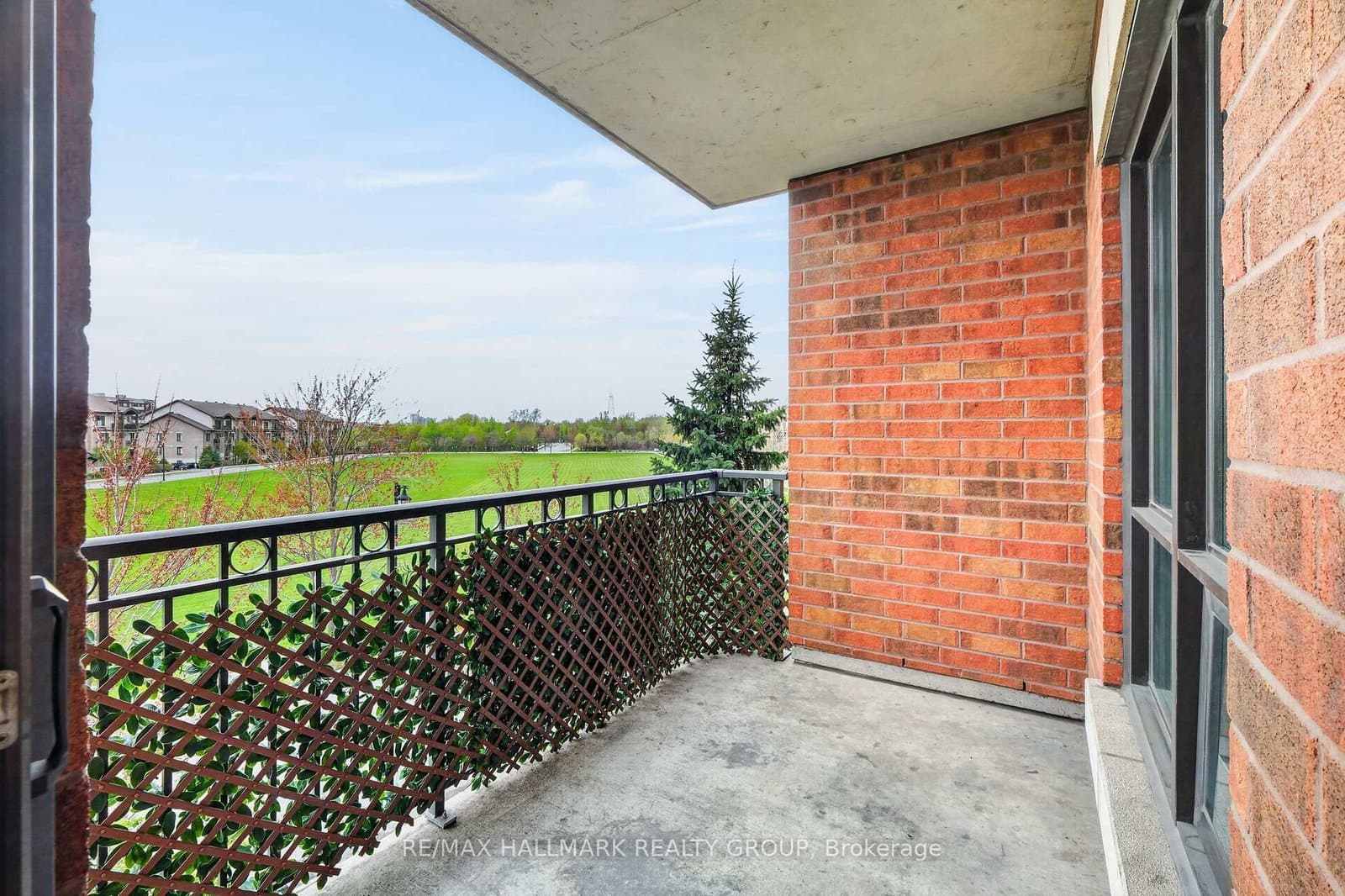 1005 Beauparc Private, Unit 301 thumbnail 42