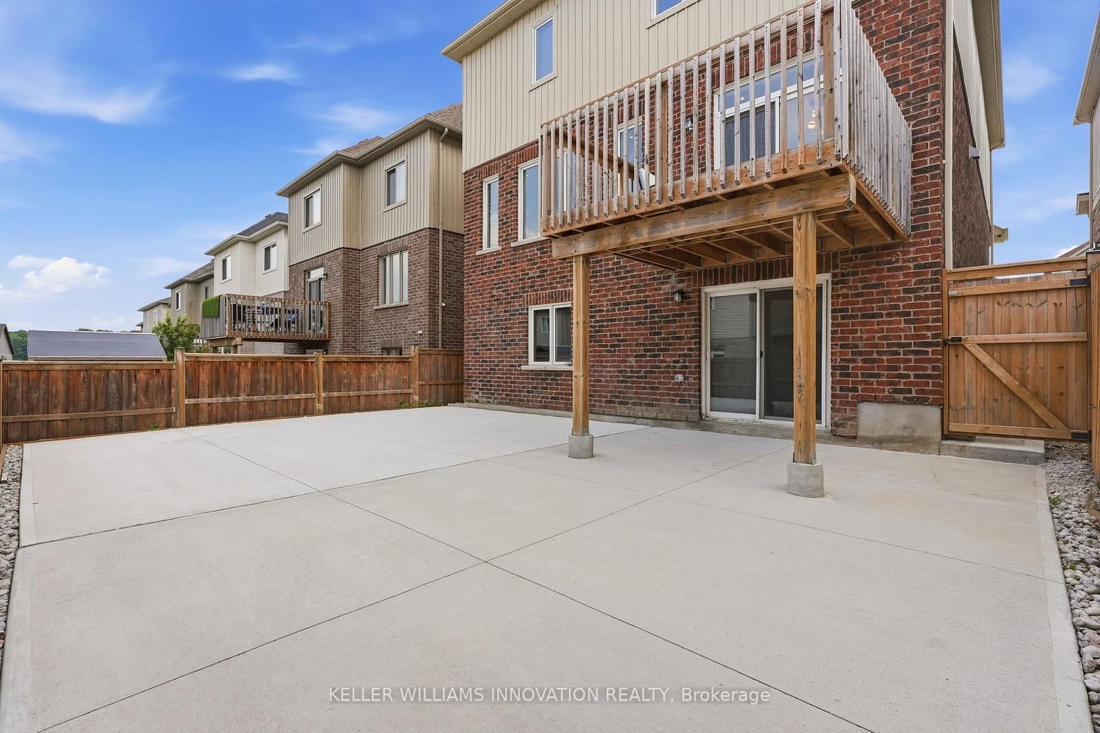 359 Beechdrops Drive thumbnail 10