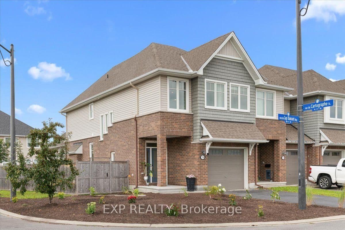 758 Cap Diamant Way thumbnail 2