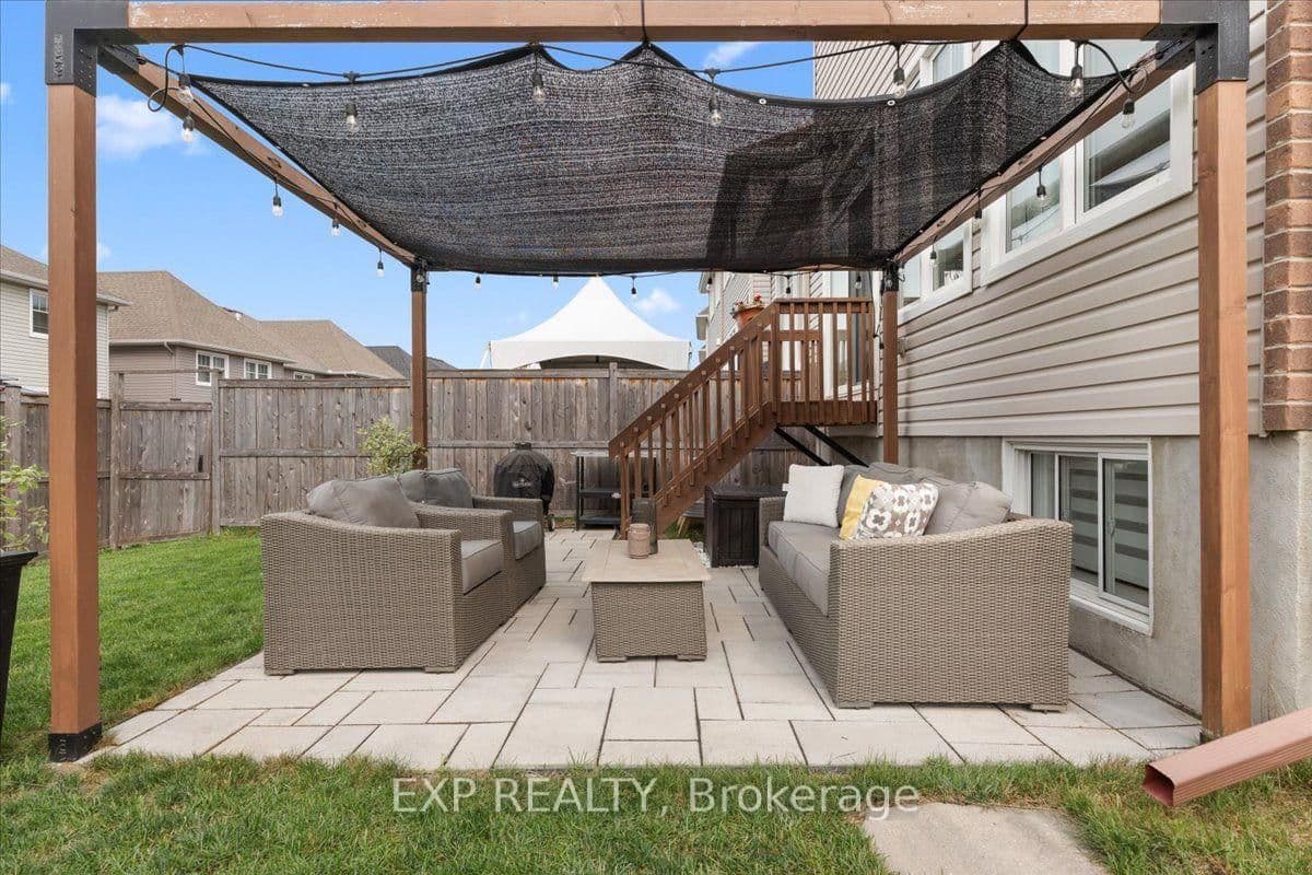 758 Cap Diamant Way thumbnail 33