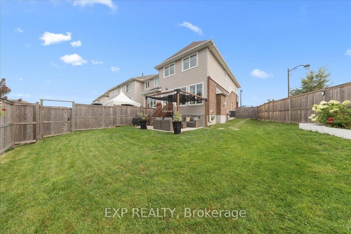 758 Cap Diamant Way thumbnail 36