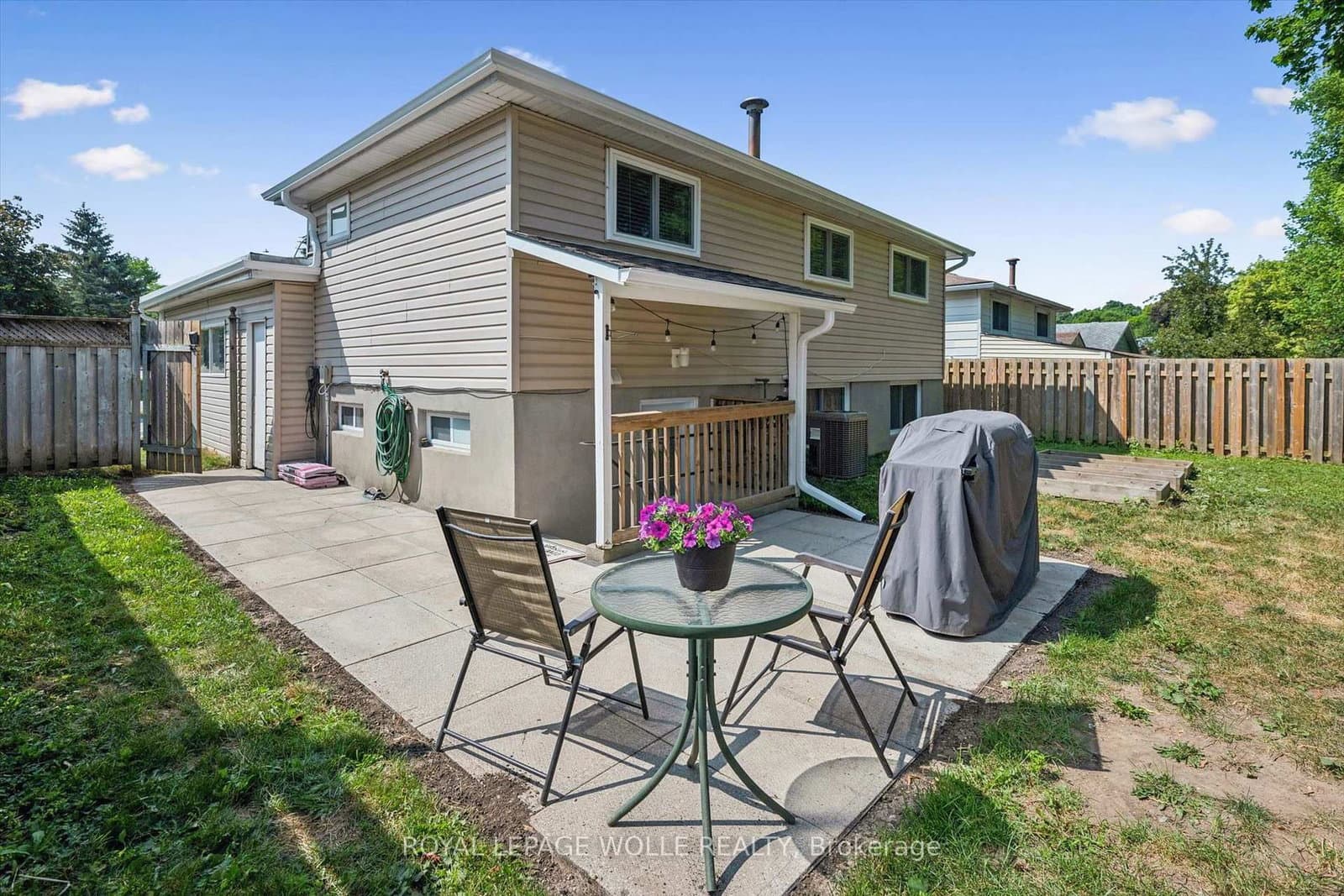 659 Glen Forrest Boulevard thumbnail 34