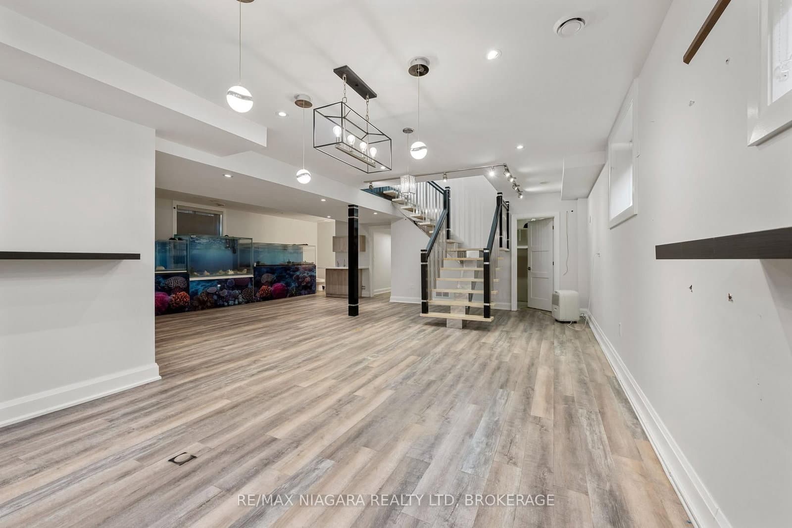 31 Berkshire Drive thumbnail 25