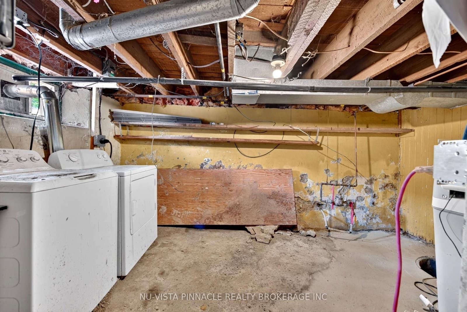631 Peel Street thumbnail 43