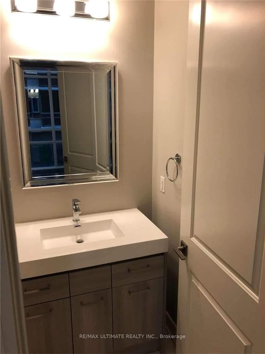 150 Main Street W, Unit 413 thumbnail 10