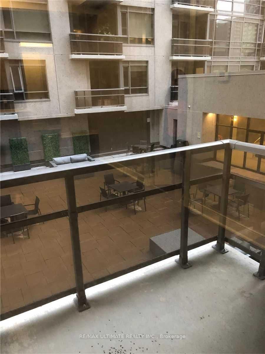 150 Main Street W, Unit 413 thumbnail 3