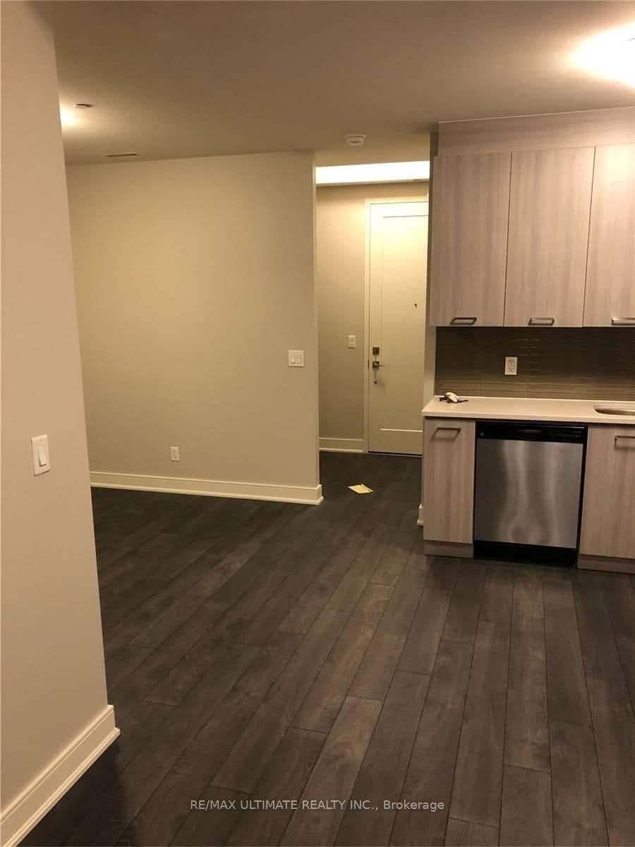 150 Main Street W, Unit 413 thumbnail 4